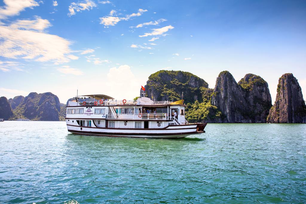 Tour Hạ Long trên du thuyền Cozy Bay Cruise